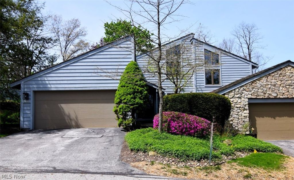 Photo of 3835 Acorn Trail, Orange, OH 44022 (MLS # 5204755)