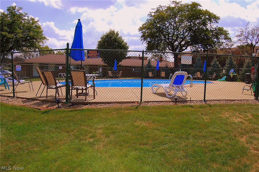 River Oaks Estates - Residential