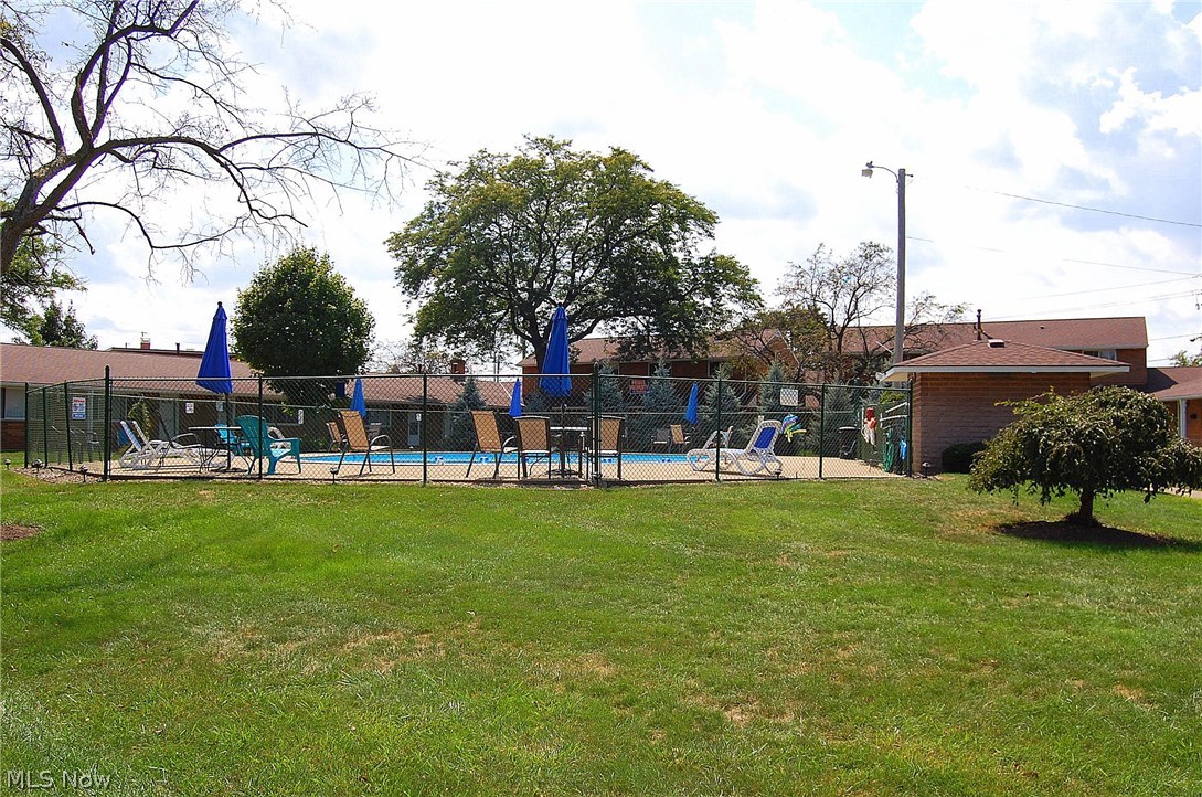 River Oaks Estates - Residential