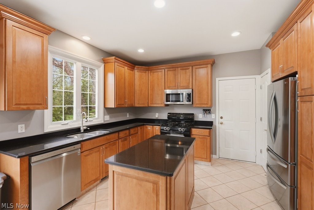 558 Alliance Drive