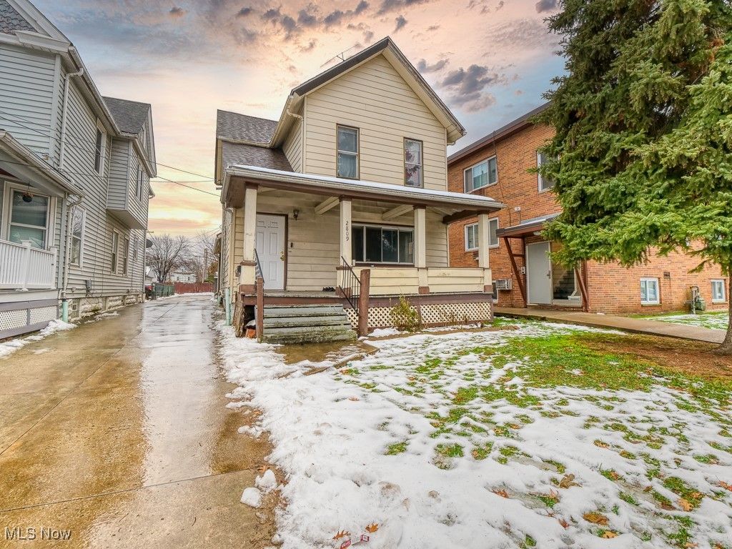 Photo of 2809 Archwood Avenue, Cleveland, OH 44109 (MLS # 5176989)