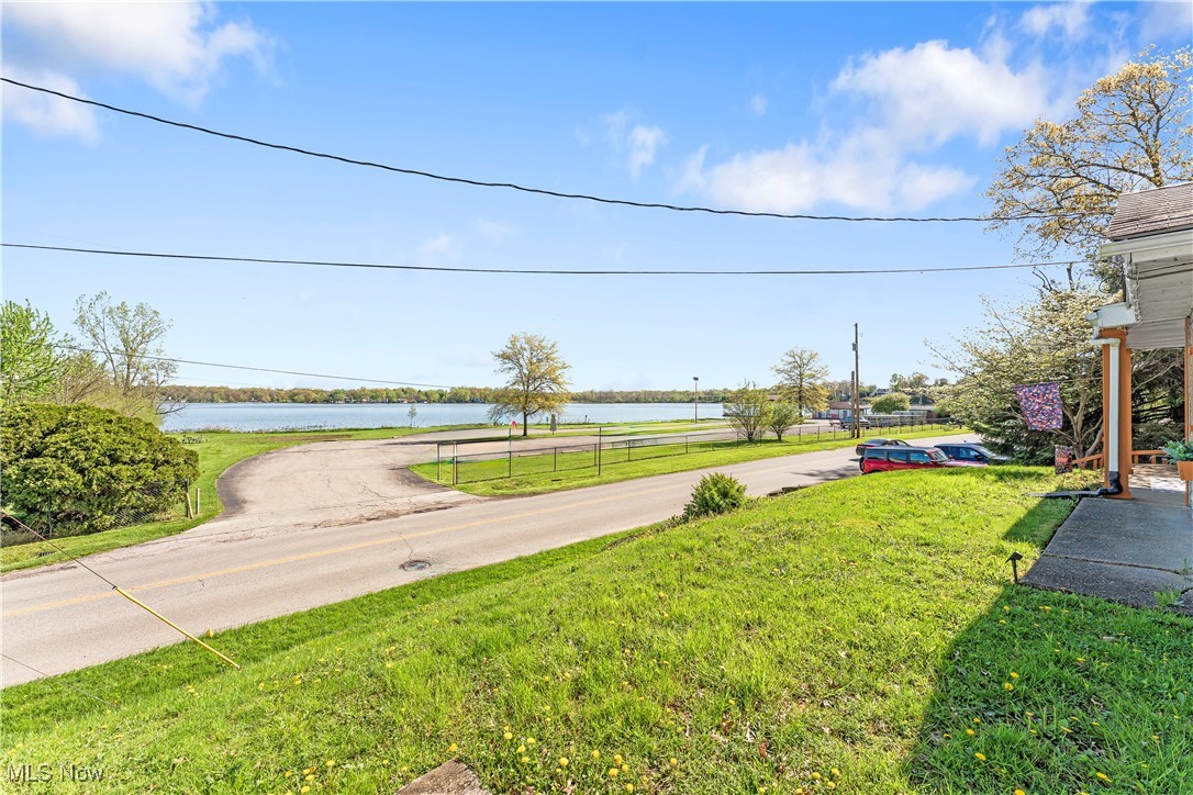 2400 Lakeside Drive, Lakemore, Ohio image 27