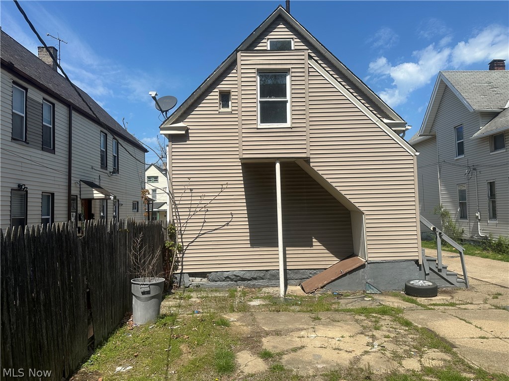 Hecker - Residential Income