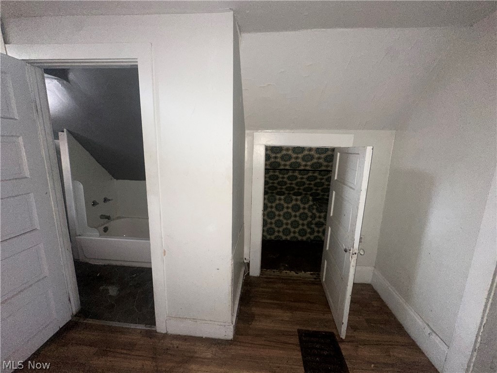 Hecker - Residential Income