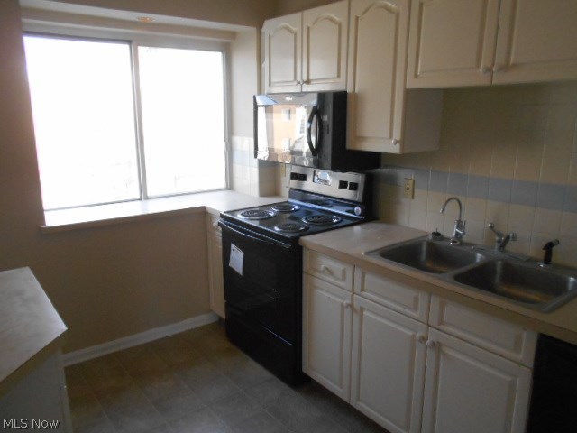 Village/Pointe West - Residential