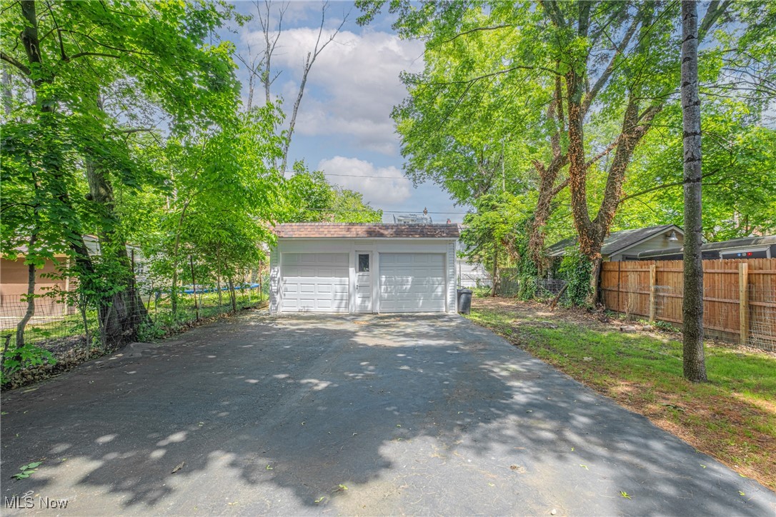 949 Brunswick Road, Cleveland Heights, Ohio image 35