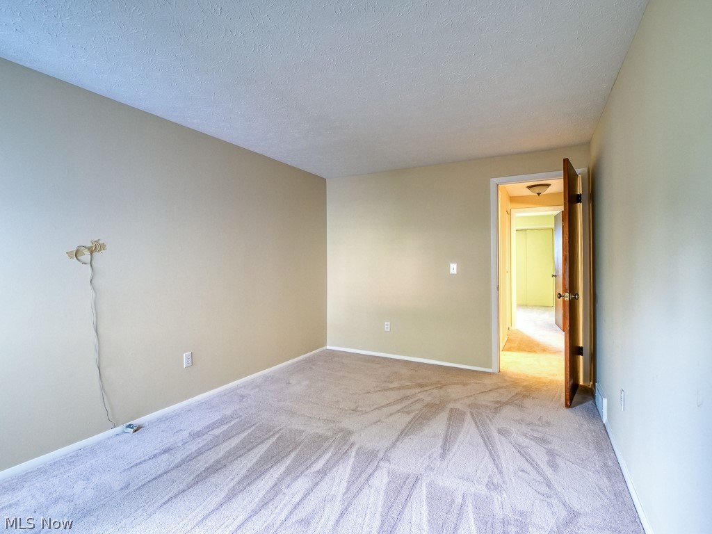 Evergreen Mdws Condo 02 - Residential