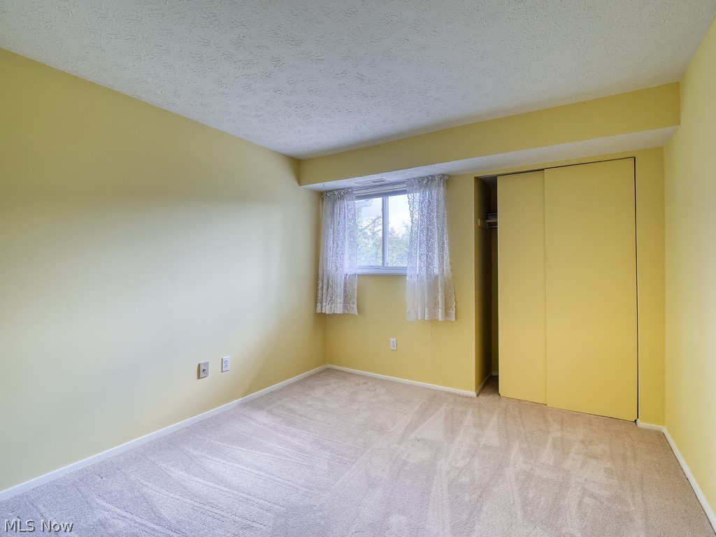 Evergreen Mdws Condo 02 - Residential