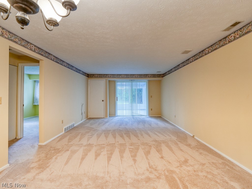 Evergreen Mdws Condo 02 - Residential