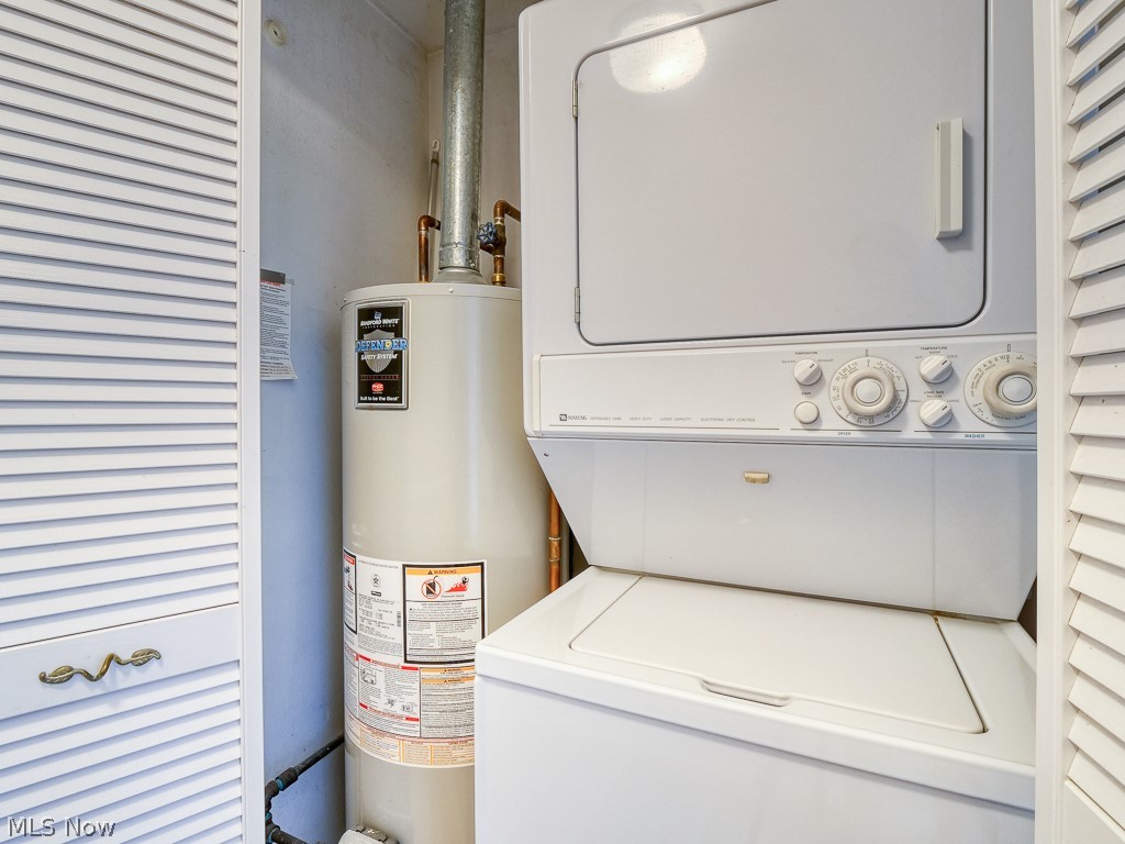 Evergreen Mdws Condo 02 - Residential