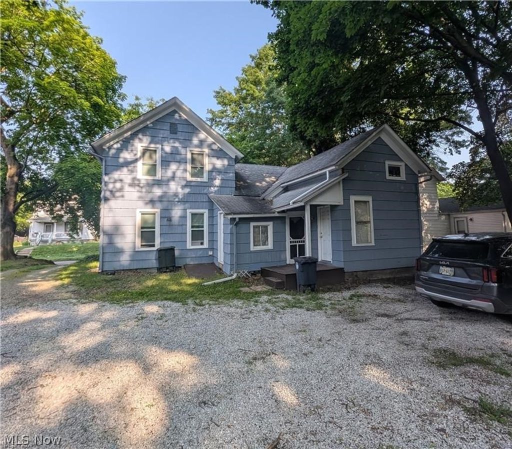 Photo of 675 Sherman Street, Akron, OH 44311 (MLS # 5198804)