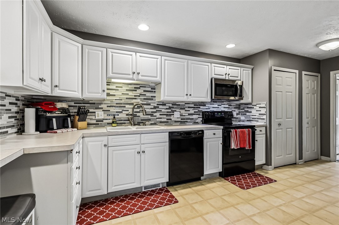 Royal Clusters At Kingsbury Trace Ph III - Residential