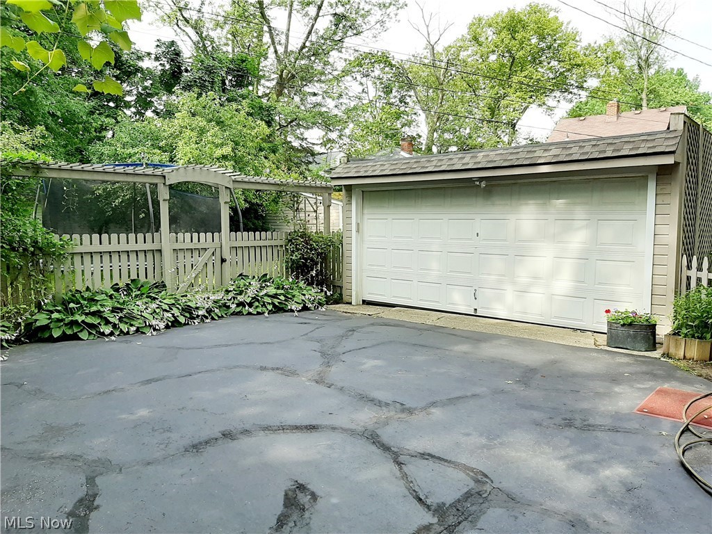 J L Free Land Companys Crown - Residential