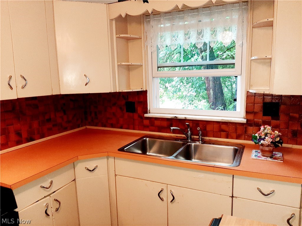 J L Free Land Companys Crown - Residential