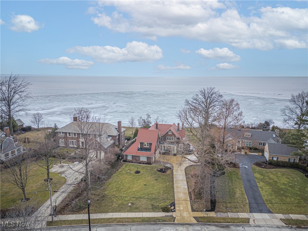 17810 Lake Road, Lakewood, Ohio image 4