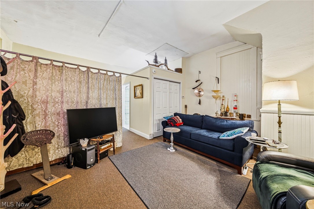 Spencer Knight - Residential Income