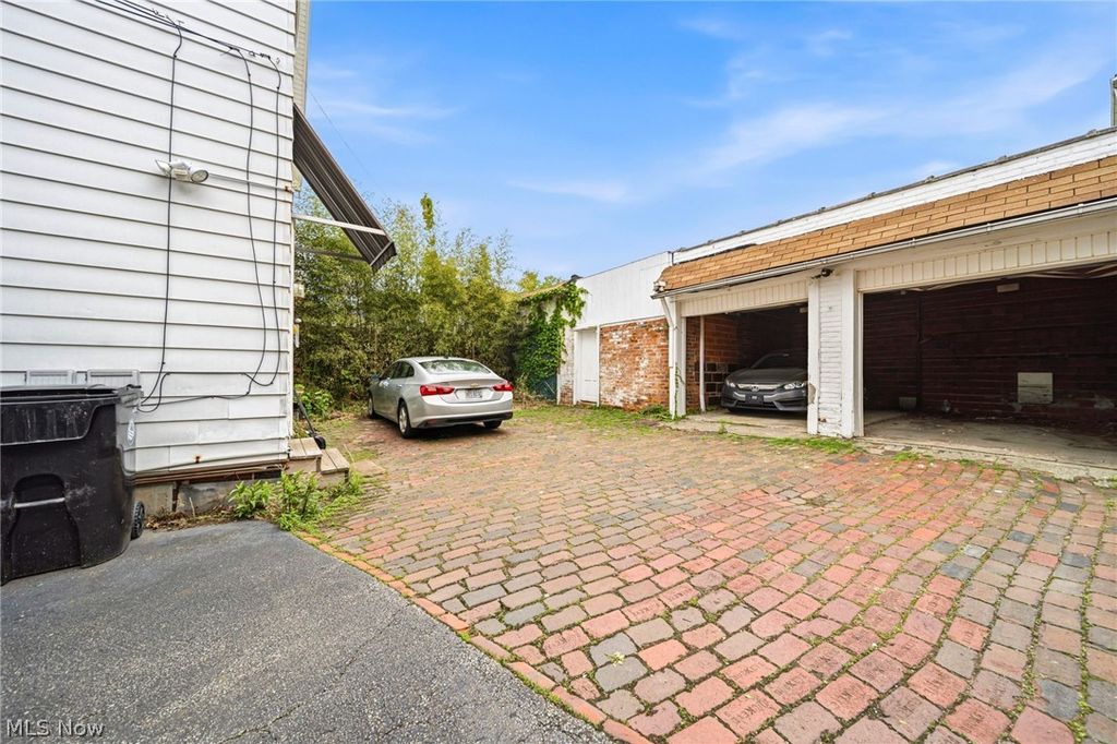 Photo of 1947 Coltman Road, Cleveland, OH 44106 (MLS # 5204898)