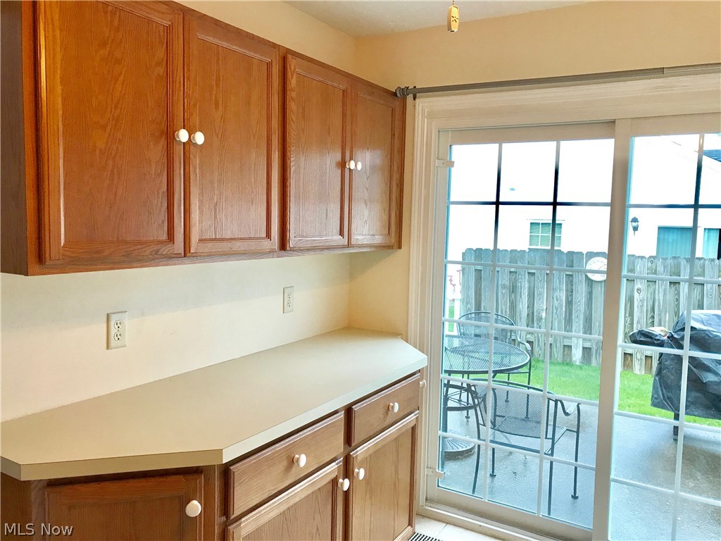 Western Reserve Place Condo - Residential