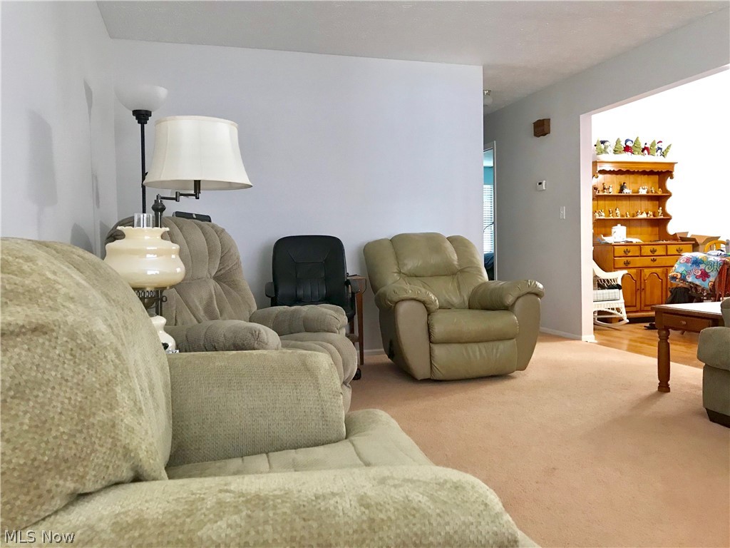 Western Reserve Place Condo - Residential