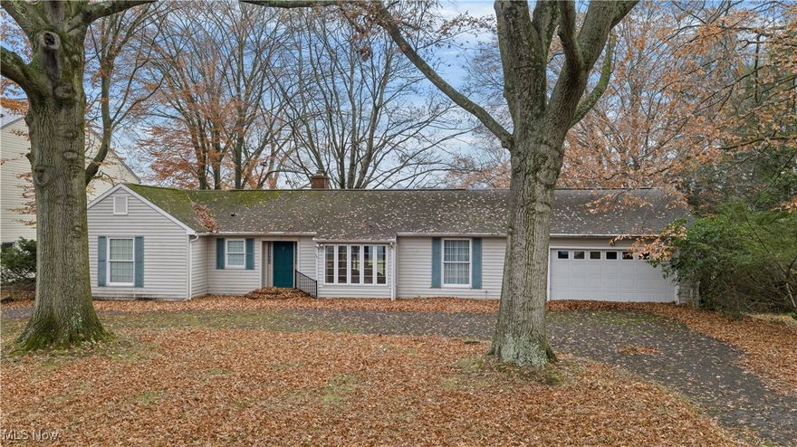 This 3 bedroom, 2 bath ranch has beautiful river views from almost every window, private circular driveway in front provides ample parking for guests. Cathedral ceiling family room addition off kitchen has lots of light and opens to a large deck for outside living space. Sought after neighborhood for proximity to Country Club. Golf course is a short golf cart ride away. Mall shopping 10-15 minutes. Update this property to suit your style and have a sought after home to call your own! Come see! Come buy! Property sold AS IS.