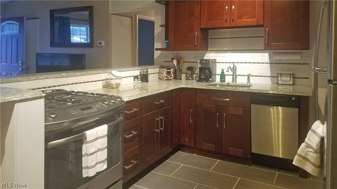 Rose Tree - Residential