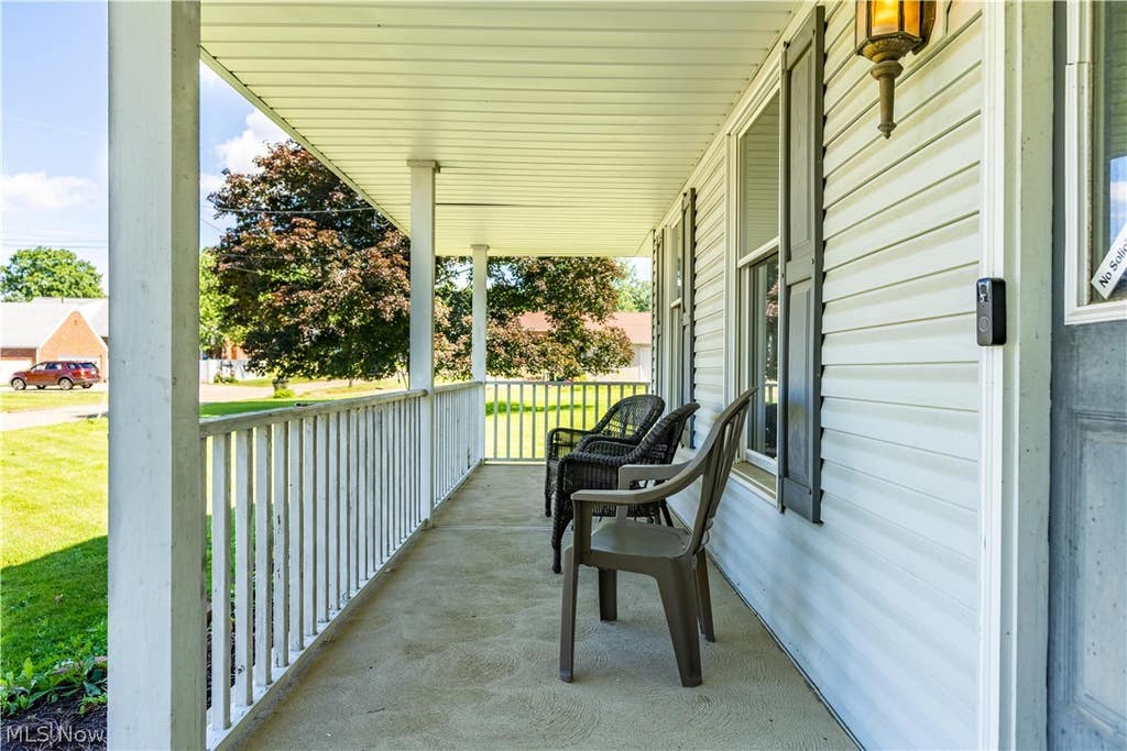 Photo of 6246 Marelis Avenue NE, Canton, OH 44721 (MLS # 5218233)