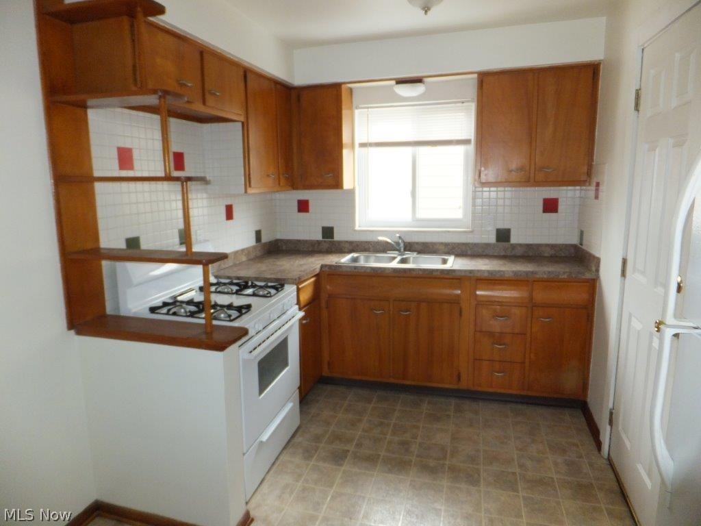 Tuxedo Heights - Residential Income