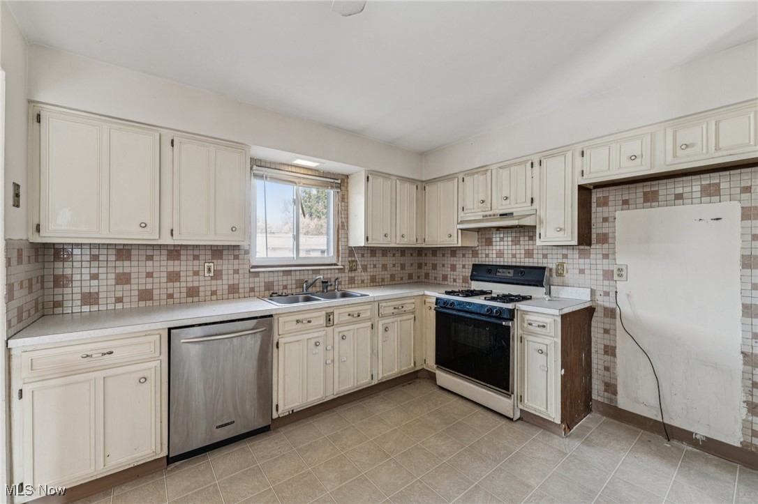 Fairway Land Companys & A P I - Residential