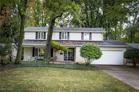 27972 Blossom Boulevard, North Olmsted, OH 44070 - #: 5077458
