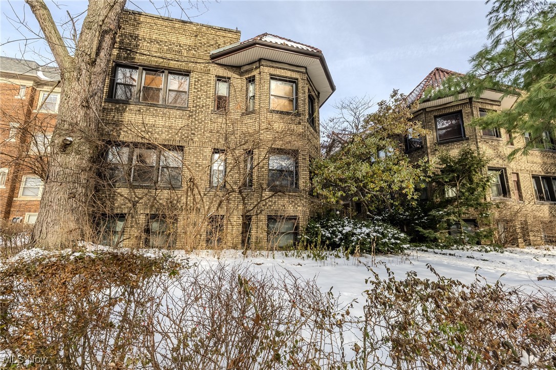 Glenturret Condo Ph I - Residential