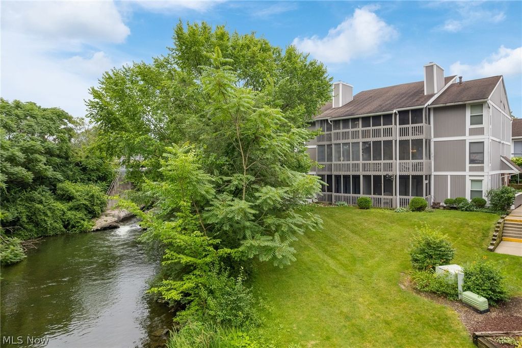 Photo of 227 Portage Lakes Drive, Akron, OH 44319 (MLS # 5217348)
