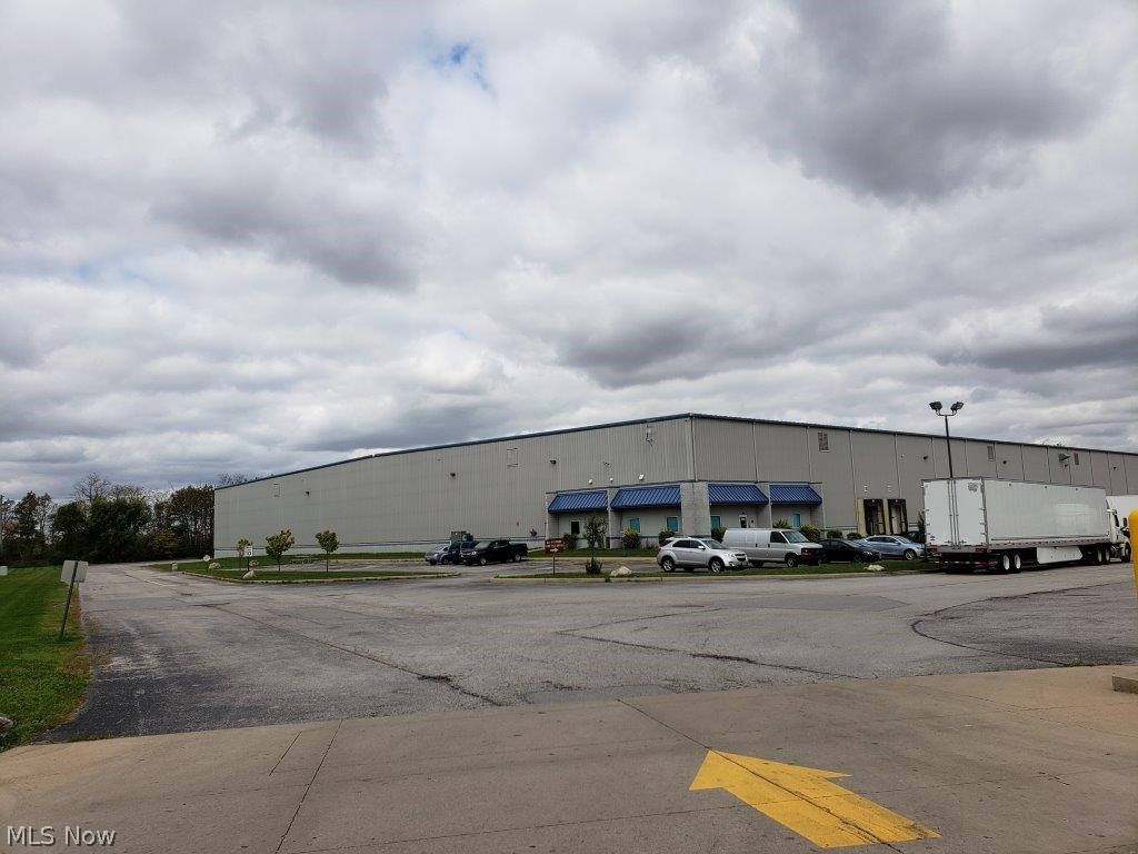Clyde - Commercial Sale