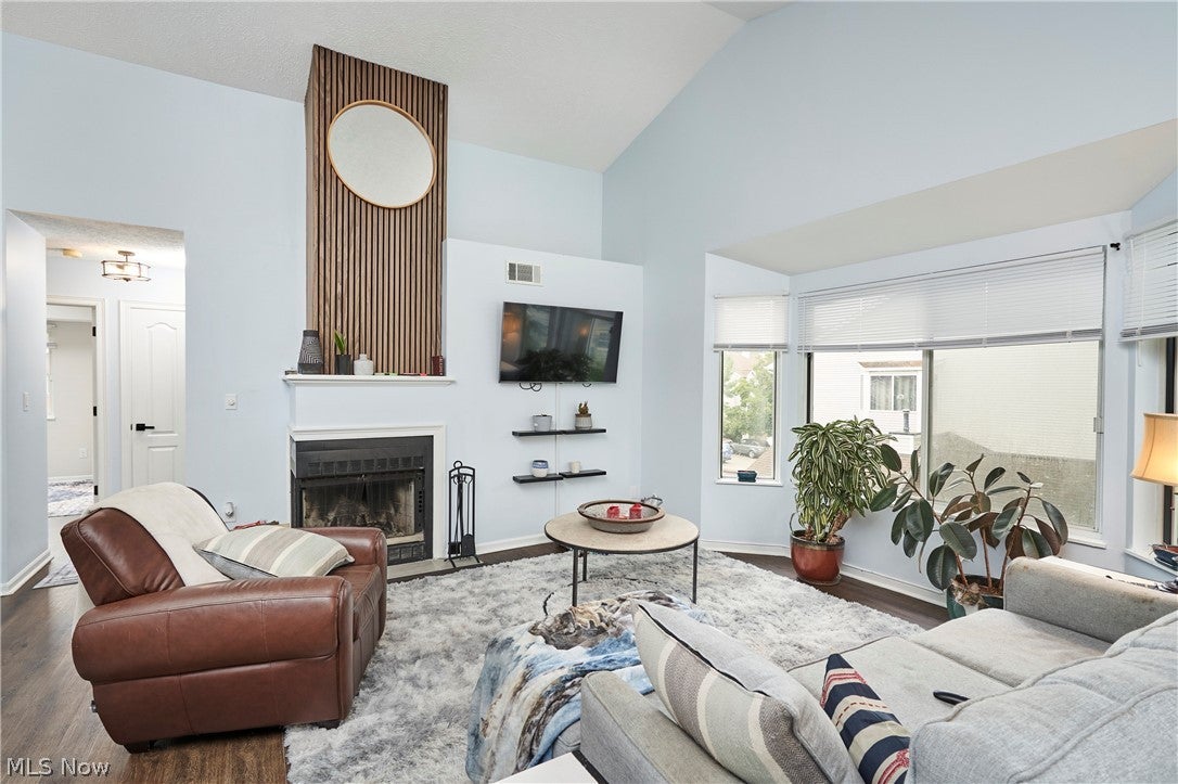 350 Village Pointe Drive 3
