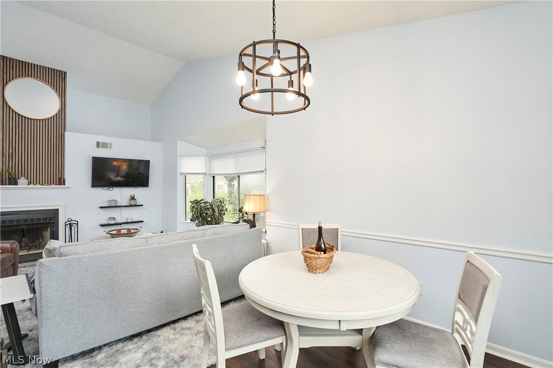 350 Village Pointe Drive 3