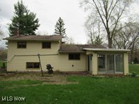 9036 Lindbergh Boulevard, Olmsted Falls, Ohio image 2