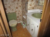 9036 Lindbergh Boulevard, Olmsted Falls, Ohio image 15
