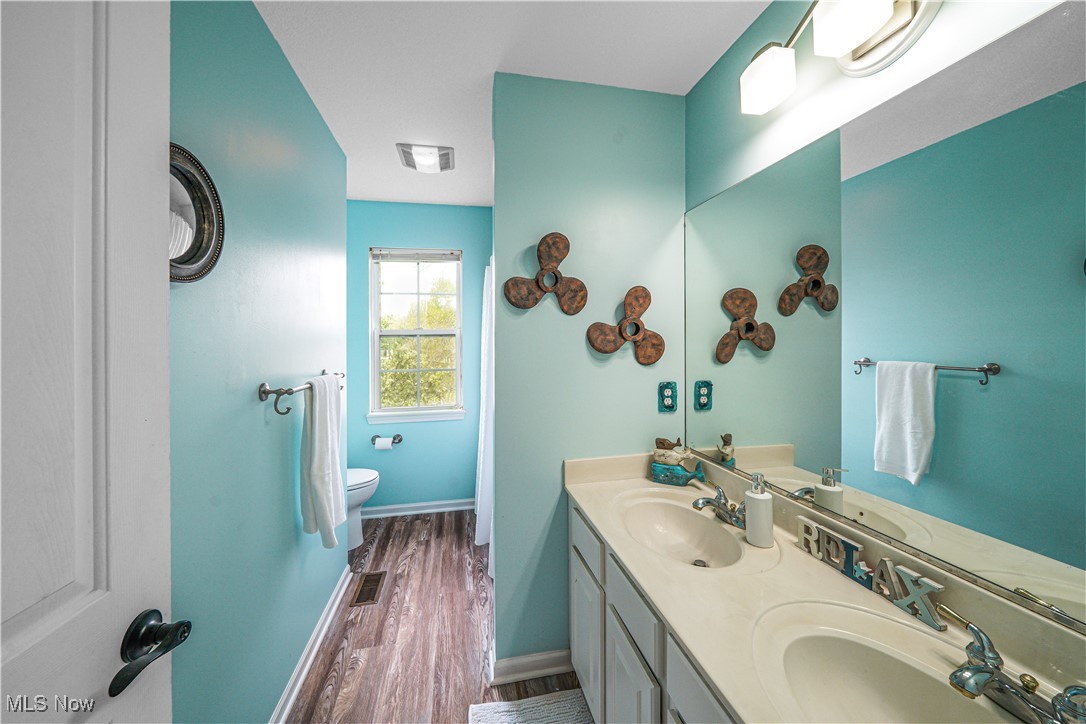 1005 W Parkway Boulevard, Aurora, Ohio image 32