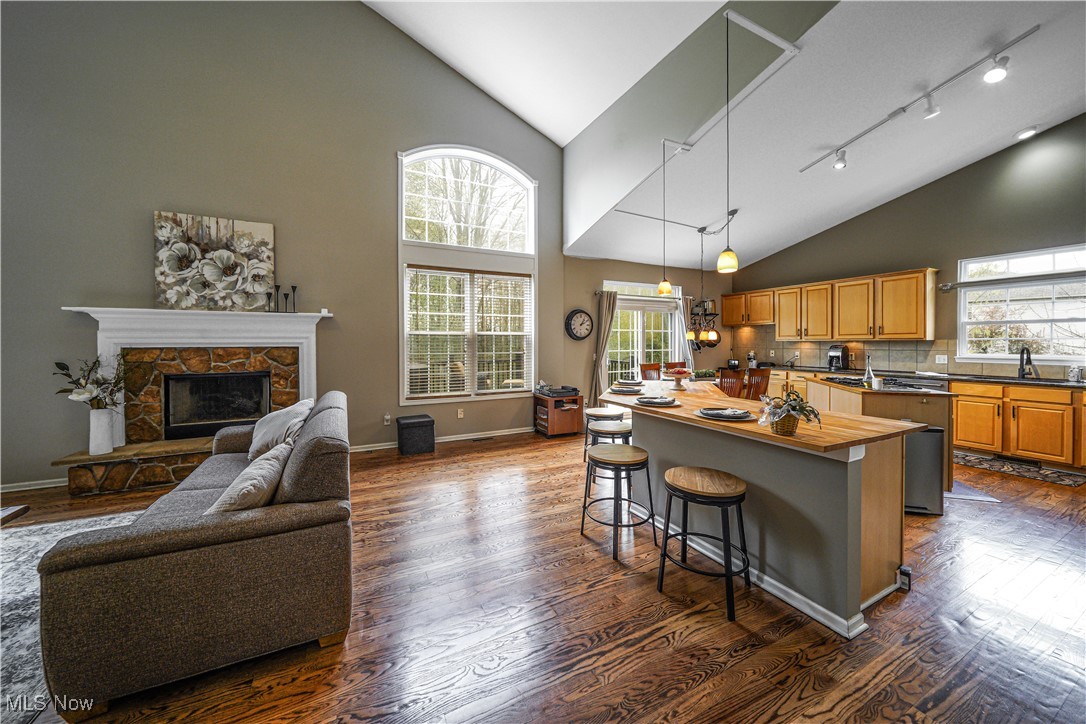 1005 W Parkway Boulevard, Aurora, Ohio image 14