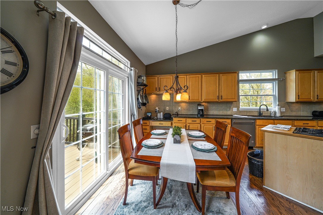 1005 W Parkway Boulevard, Aurora, Ohio image 11