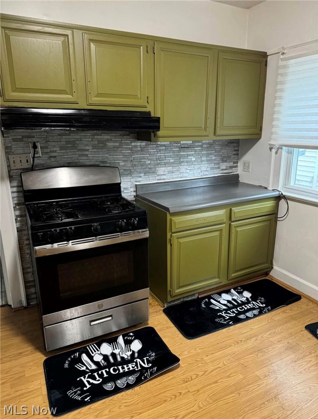 Photo of 3290 E 143, Cleveland, OH 44120 (MLS # 5187007)