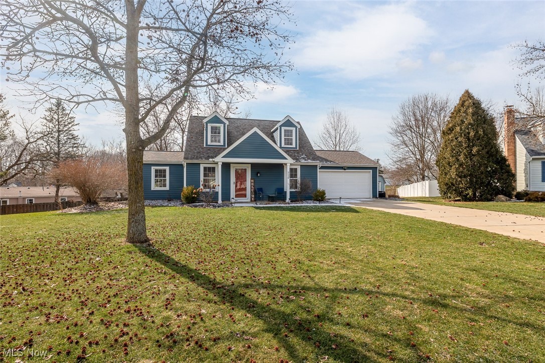 9538 Glencairn Lane, Olmsted Falls, Ohio image 2