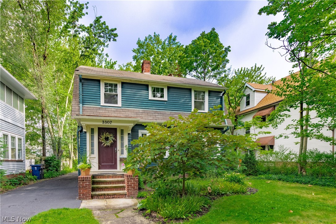 Fall in LOVE with this quintessential Cleveland Heights colonial that is super charming and located in the heart of the vibrant Cedar/Lee neighborhood!