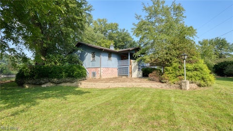Homes For Sale - 7707 Pioneer Drive<br/> Muskingum County, Blue Rock, OH 43720