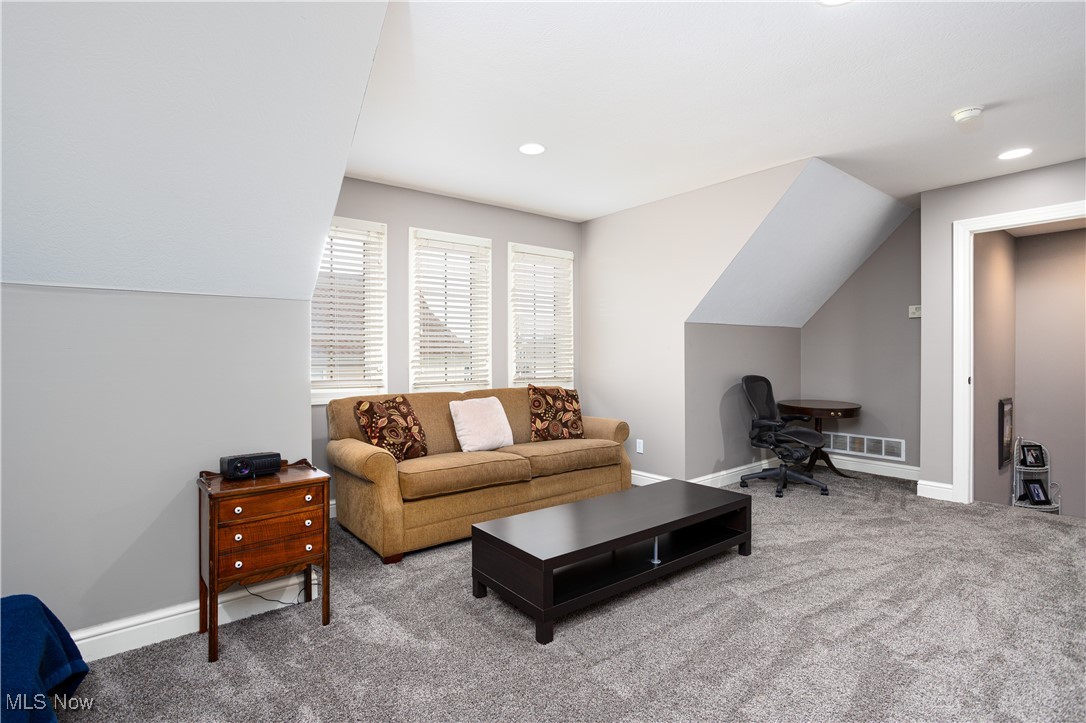 6456 Torington Drive, Medina, Ohio image 23
