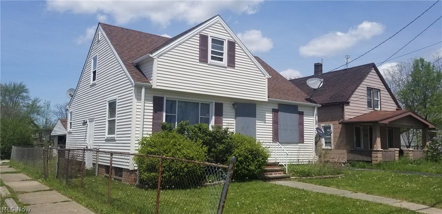 Opportunity Awaits! Priced to Sell AS-IS. Gleaming hardwood floors with plenty of space for entertaining! Add to your portfolio or make this house your home!