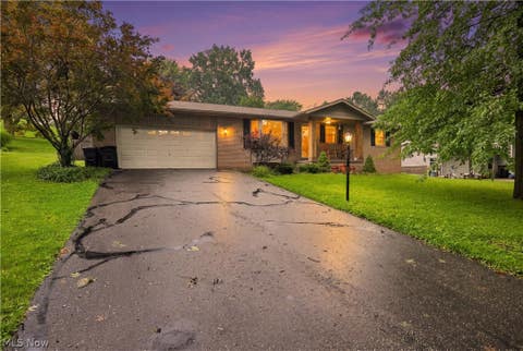 Homes For Sale - 401 Springbrook Drive<br/> New Philadelphia, OH 44663