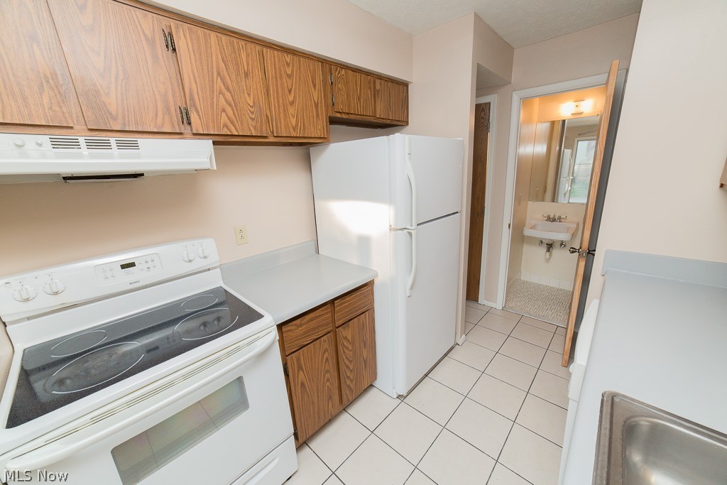 Huntington Hills Condo - Residential