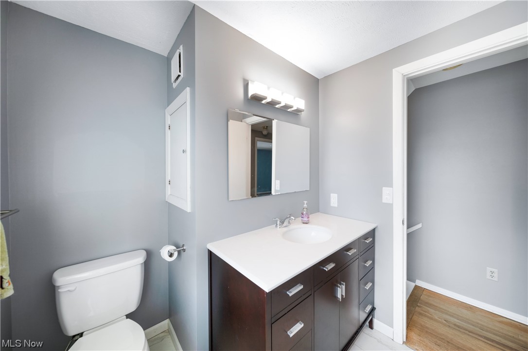 Hallmark Manor - Residential