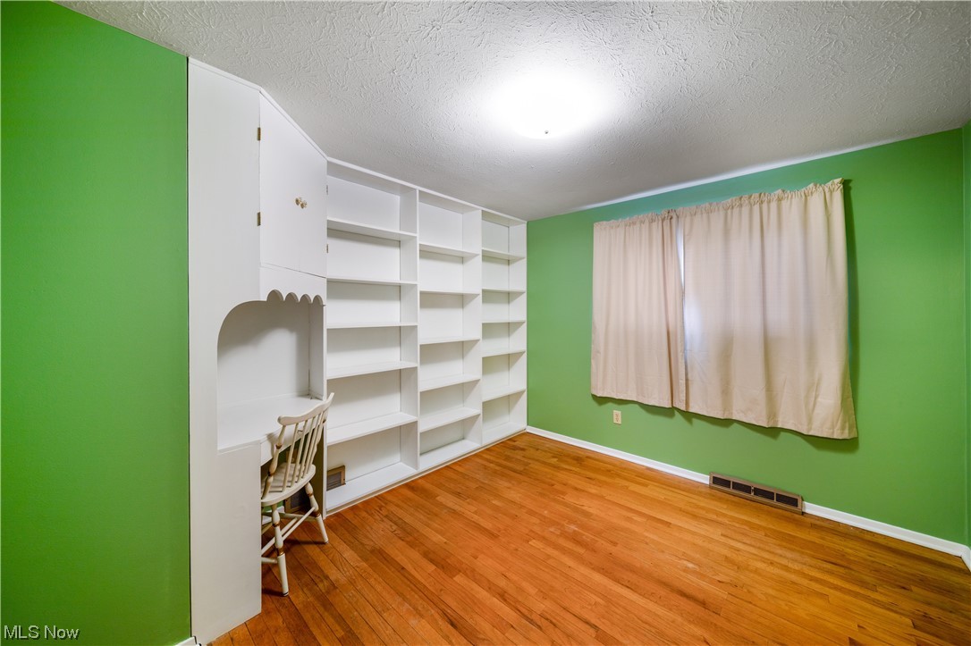 Hallmark Manor - Residential