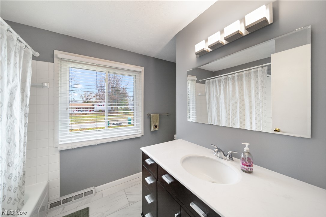 Hallmark Manor - Residential